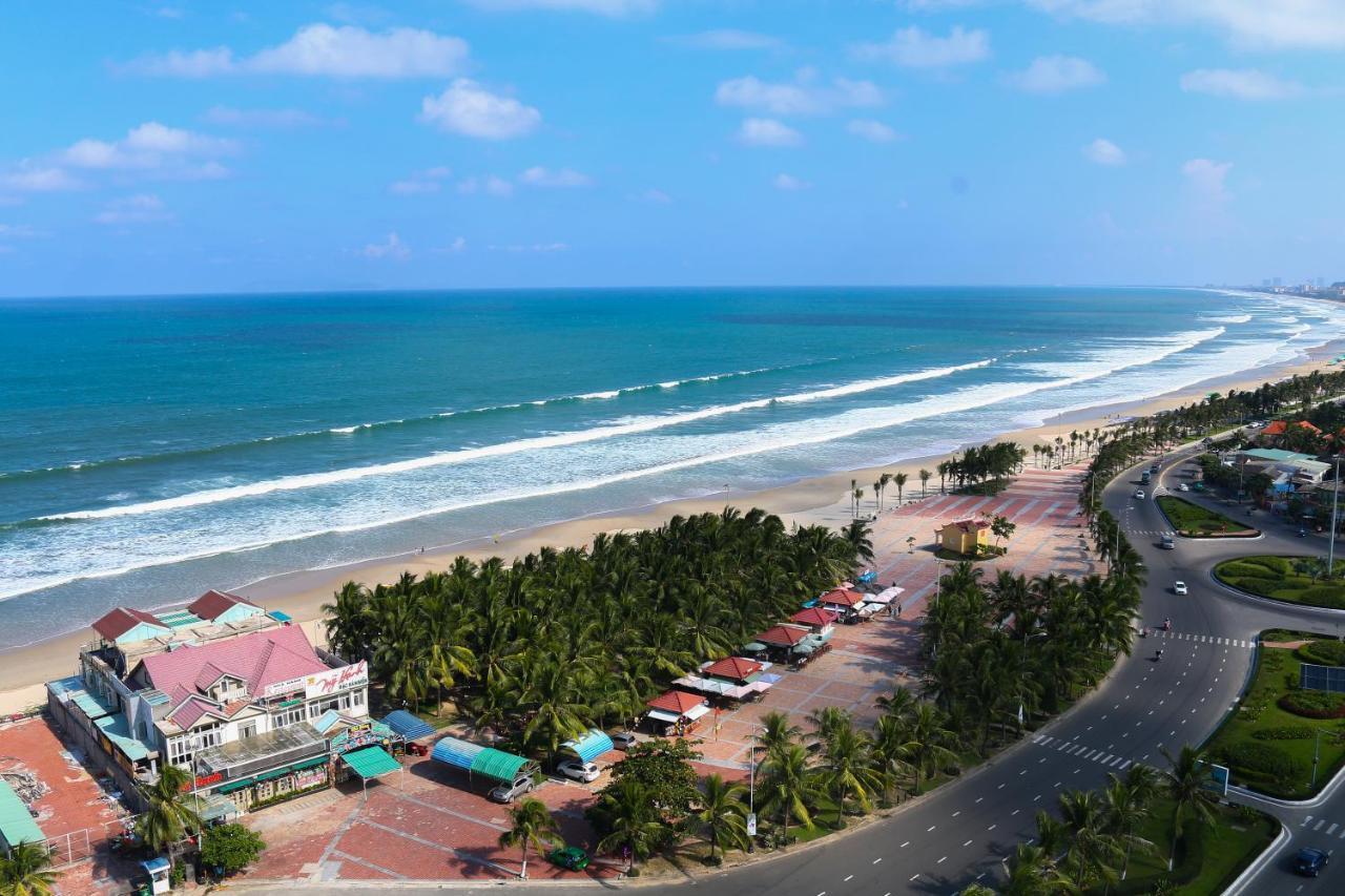 Le Hoang Beach Hotel Danang Bagian luar foto